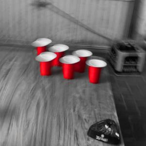 Plastikbecher (feat. Zirie)