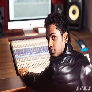 I'm Not Alone (I'm Not Alone - Radio Edit)