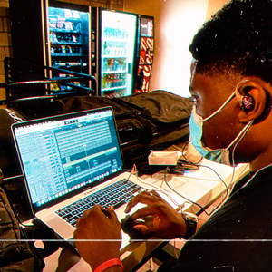 Psycho (feat. Rico Barre)