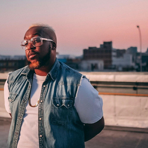 Green (feat. Sir Larry)