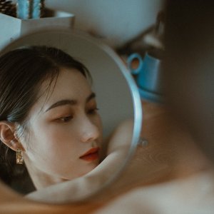 镜中人