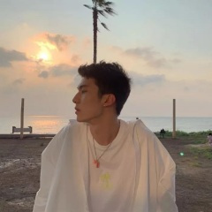 俩个相爱的外星人