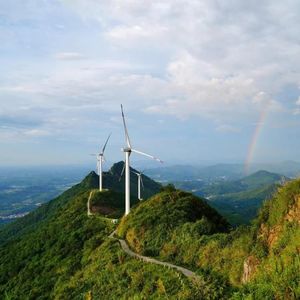 坐上高铁到兴业