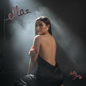 Ella y nadie más