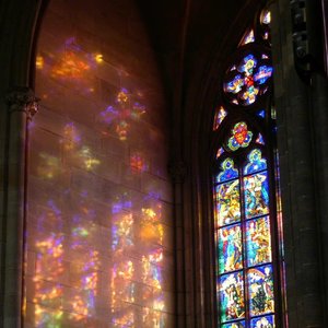 将神的故事写成歌