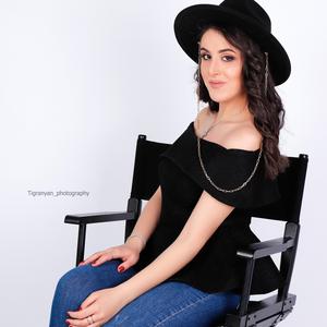 Taguhi Sargsyan-Arandz Qez