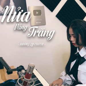 Nửa Vầng Trăng