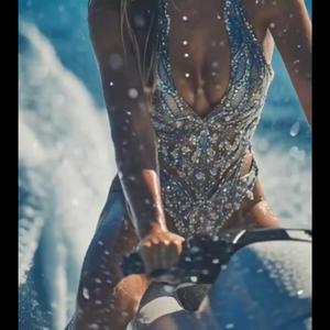 Casquette en travers