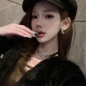 一个人夜里买醉.wav