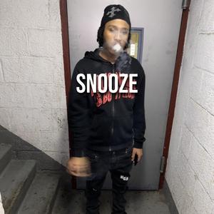 Snooze (feat. Sdot Goo & Jay Houndd)