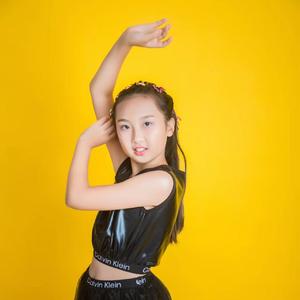 祖国的花朵-李如意