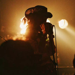 冬，无雨（翻自 迟木）