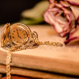 旧情人，我是时间的新欢