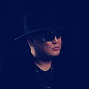 Shunu dundiin bujig (feat. Ariunaa)