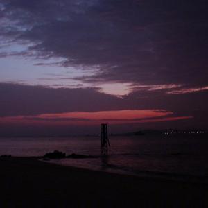 第三人称（翻自 Hush）