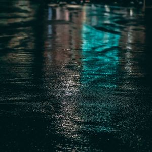 雨夜回响（纯音乐）