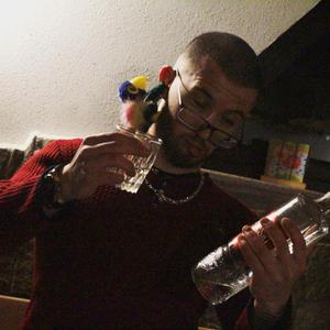 ВЪРТИ КЮЧЕК