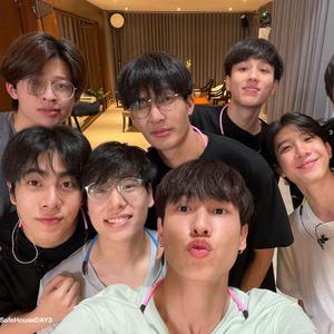 ไม่ปล่อยมือ