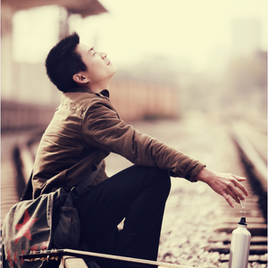 永隔一江水（翻自 李欧）