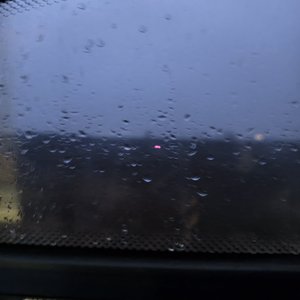 洱海边咖啡店的等待