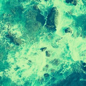 微妙的平静的波浪心情