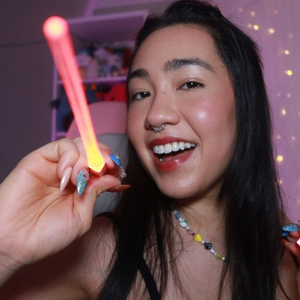 Batendo E Arranhando Cupcakes, Instruções Com Dois Sabres De Luz Com Batendo