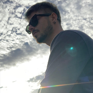 Me Busque (feat. Anto Moreira)