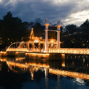 书页里的灯火.wav