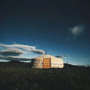 穿过旷野的风你慢些走