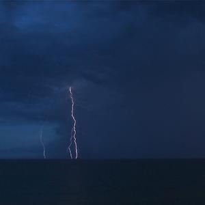 那天，下了一整天的雨