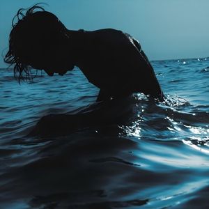 若不是昨夜一滴泪