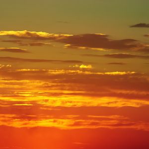 静静的湖水清澈