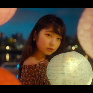 愛でも恋でもない世界の片隅で