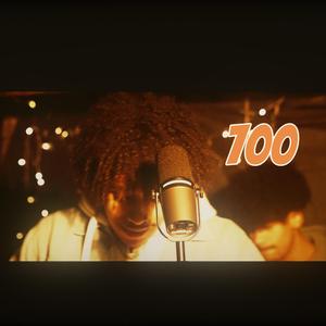 700