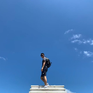 没资格舍不得