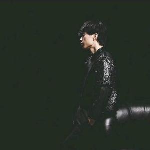 我们已是两条路上的人（翻自 赵雷）