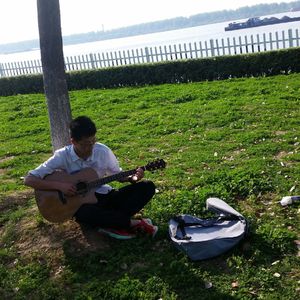 走在冷风中（翻自 刘思涵）