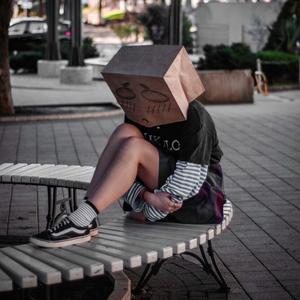 手机前emo的你（prod by 牙刷）