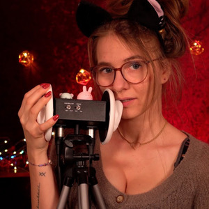 A.S.M.R. Sensitive Ear Eating, Pt. 1