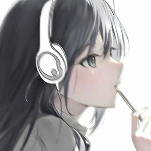 高脚杯里的红玫瑰