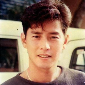 爱在阳光空气中（翻自 谭咏麟）