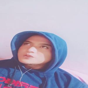 Ku menunggumu di sini