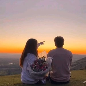 Người Đầu Tiên