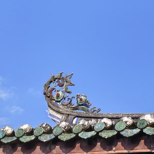 地铁里空荡的心