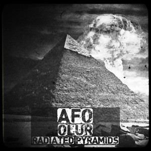 Radiated Pyramids (Original Mix)