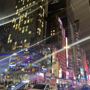 ⁂ let me holler! (feat. Thamas)