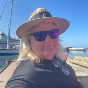 Pigen med det røde hår