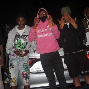 Freeksoo (feat. Ak4y)