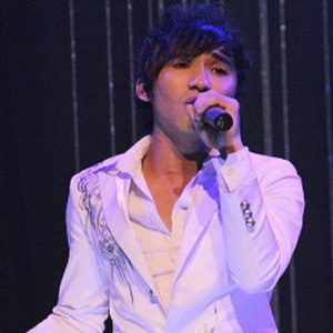 Làm sao em biết lòng anh