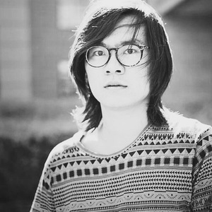 所有新鲜的话语，都刻在满目疮痍的过去